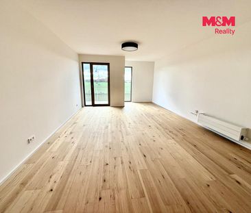 Pronájem bytu 1+kk a garsoniéry 41 m² - Photo 2