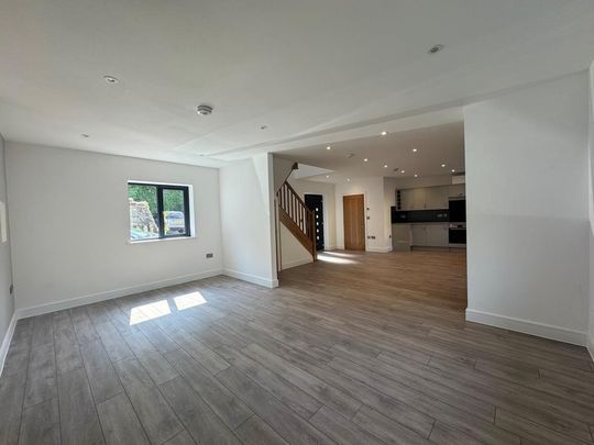 4 bedroom house to rent - Photo 1
