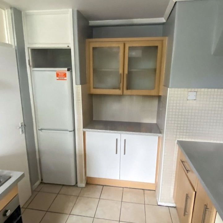 Room in a Shared Flat, Spacious Double Room In Tooting Bec, SW17 - Photo 1