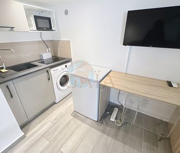 CANNES PALM BEACH BEAU STUDIO A LOUER EN MEUBLE EXCELLENT ET - Photo 3