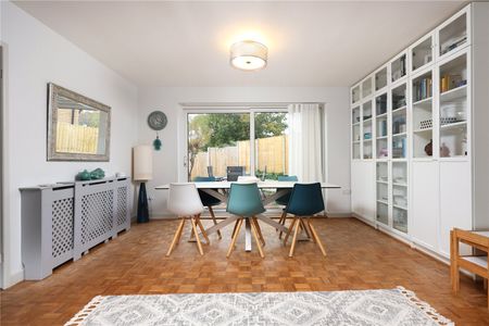 Long Acres Close, Bristol - Photo 2