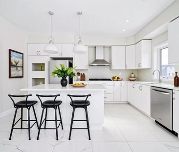 For Lease - 3045 Sandy Acres, Severn, Ontario - Photo 1