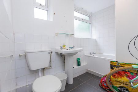 3 bedroom house to rent - Photo 2