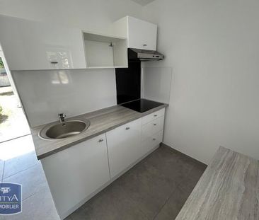 Location Maison 2 pièces 42m² MEHUN SUR YEVRE 18500 - Photo 5