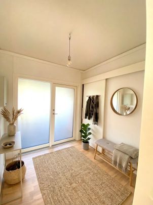 Lys 2-værelses lejlighed med altan i Aalborgs centrum - Foto 1