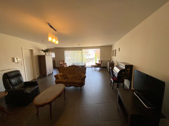 Kwaliteitsvol afgewerkt appartement op toplocatie - Photo 1