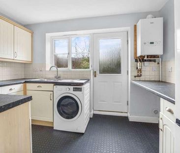 Campion Way, Witney, OX28 - Photo 5