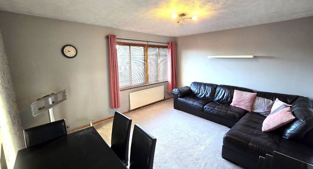 P1874: Cypress Grove, Bridge of Don, Aberdeen - Photo 1