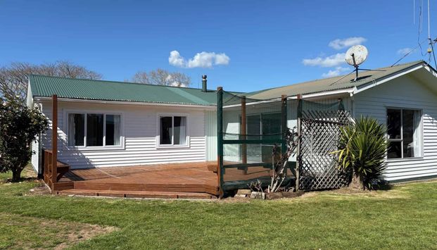 Spacious Rural Living - Photo 1