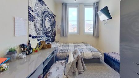 5 bedroom flat to rent - Photo 3