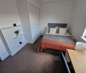 4 bedroom apartment to rent - Photo 1