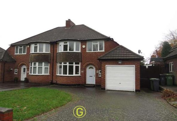 Chester Road, Streetly, Sutton Coldfield, West Midlands, B74 - Photo 1