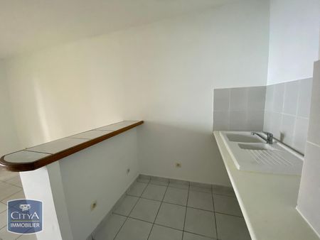 Location Appartement 2 pièces 35m² LA MONTAGNE 97417 - Photo 2