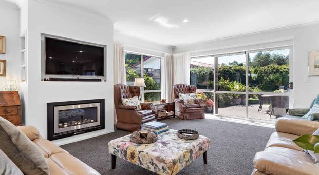 Lovely 3 bedroom home - Photo 1