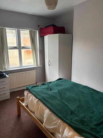 30 Hugh Street, Belfast, BT9 7HH - Photo 3