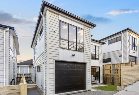 Hillsborough, 3 bedrooms - Photo 2