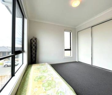 “Modern, Functional, Like New!!” - Photo 2