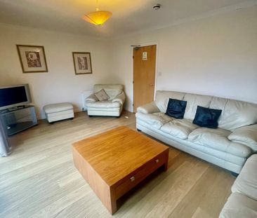 4 bedroom terraced house to rent - Photo 2
