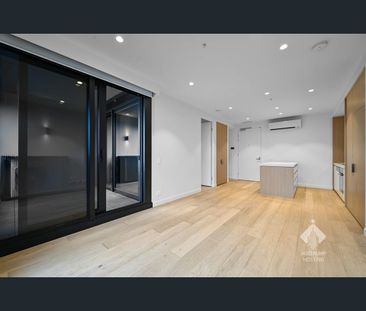 2804/545 Station Street, Box Hill, Vic 3128 - Photo 3