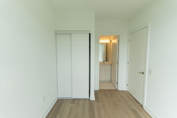 For Lease - 86 Dundas Street Unit# 717, Mississauga, Ontario - Photo 1