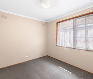 Family Home on a Big Block - Photo 5