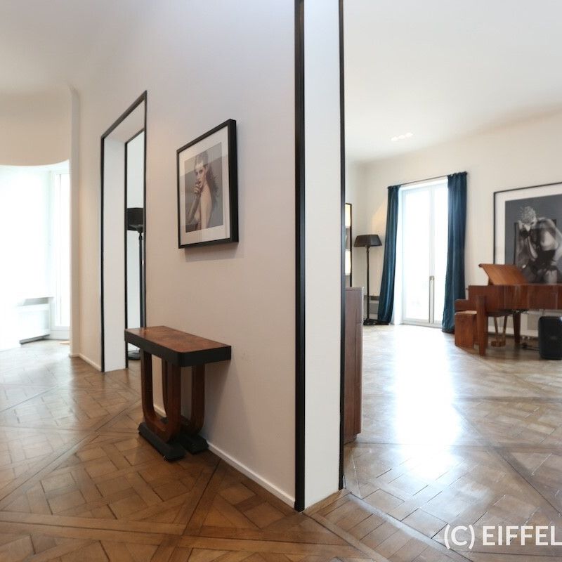 Appartement • Saint James-Général Koenig - Photo 1