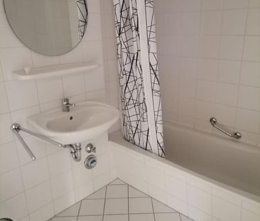 2-Zimmer-DG-Wohnung, sehr hell und mit separater Küche - Photo 4