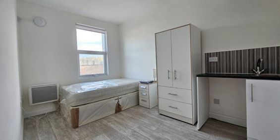 Studio Flat, Shelbourne Road, N17 - Photo 3