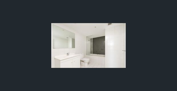 2 Bed 2 Bath 1 Car Apartment in a Fantastic Location! - Photo 1