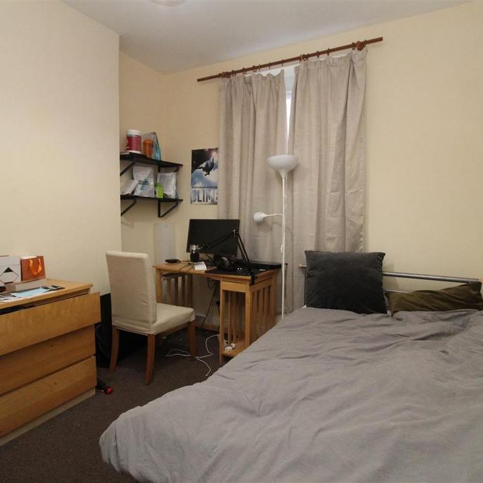 5 bedroom house to rent - Photo 1