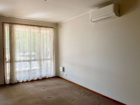 Tarneit And Tidy Unit - Photo 5