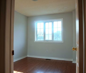 For Lease - 153 Kimono Crescent, Richmond Hill, Ontario - Photo 3