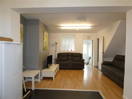 5 bedroom terraced house to rent - Photo 2