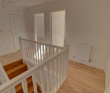 Upper Oaks Drive, Great Glen, Leicester - Photo 6