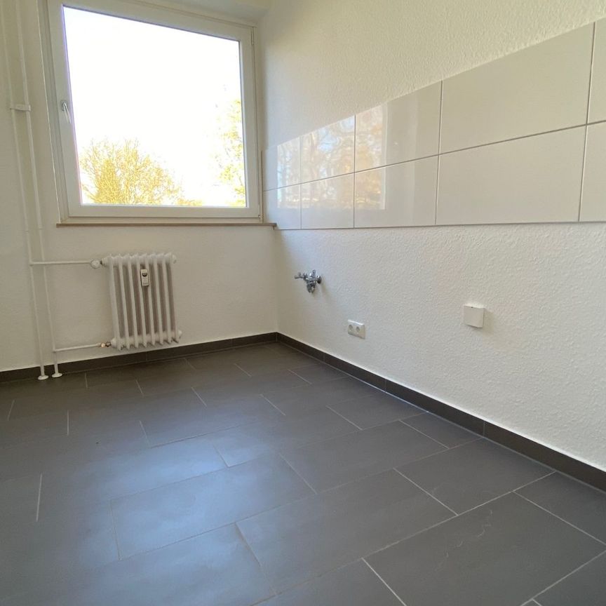 *** Riskieren Sie einen Blick! Charmante Altbauwohnung mit Duschbad! *** - Photo 1