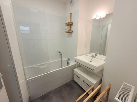 Location Appartement 1 pièce 12m² LOOS 59120 - Photo 4