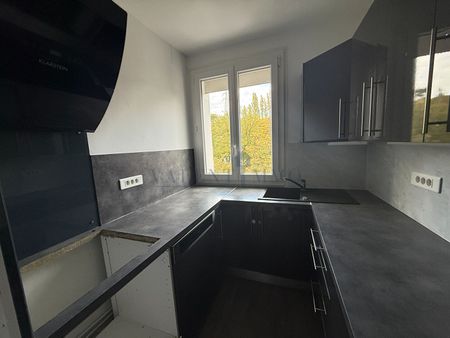 Location Appartement 3 pièces 64m² - Photo 2