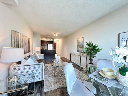 For Lease - 23 Oneida Crescent Unit# 713, Richmond Hill, Ontario - Photo 1