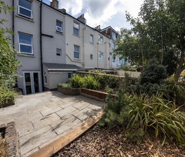 4 Bed Terraced House, Quebec St, BN2 - Photo 5