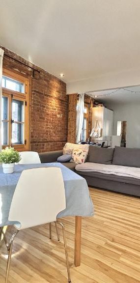 Loft entièrement meublé à louer Vieux-Québec mai 2026 - Photo 1
