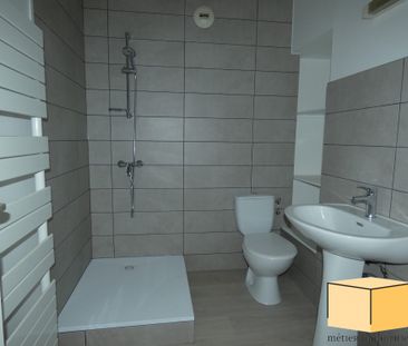 Location Appartement 1 pièce 32m² BELLEY 01300 - Photo 3