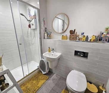 Sheldon Court, Wagon Lane, Birmingham, B26 - Photo 6