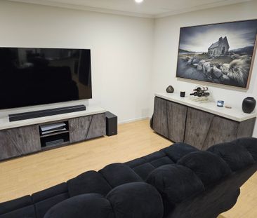 Royal Park - Photo 3