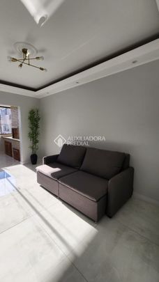 Apartamento com 2 quartos e 65m² para alugar em São Sebastião, Porto Alegre. - Photo 1