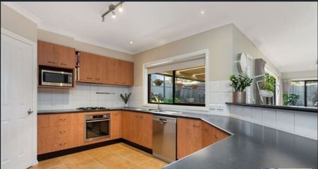 2 Forest Heights Drive Kangaroo Flat VIC - Photo 5