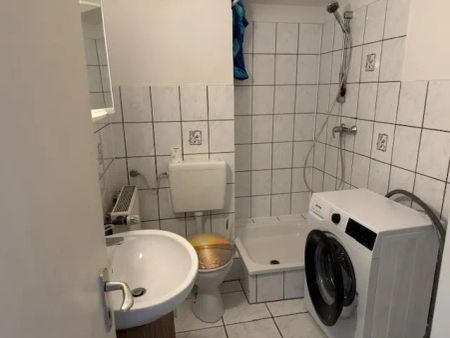 Möblierte 2-Zimmerwohnung im 3-Familienhaus Mönchengladbach-Bonnenbroich - Photo 2