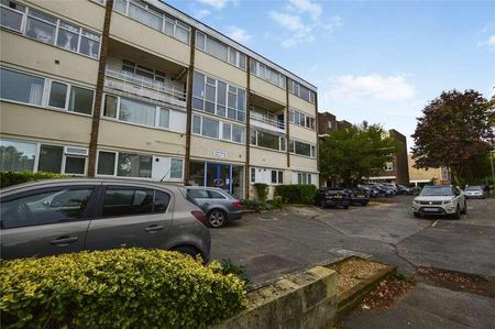 Park Place, Hillview Road, Woking, Surrey, GU22 - Photo 5