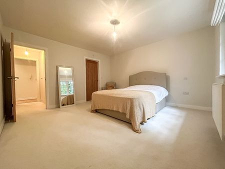 Rosina Court, CM21, Sawbridgeworth - Photo 3