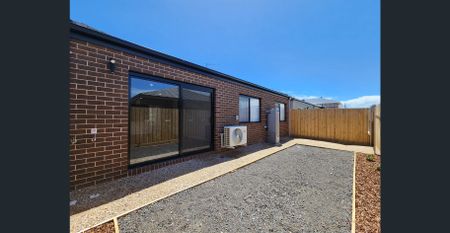 Modern Family Home in Armstrong Creek - Photo 3