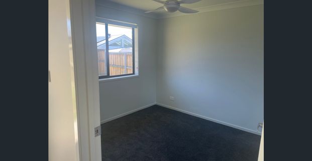 Modern Duplex in Chisholm Rent 1 or both - Photo 1